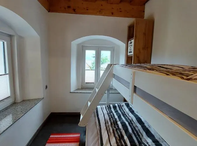 Apartmaji Pr'pisk דירה *